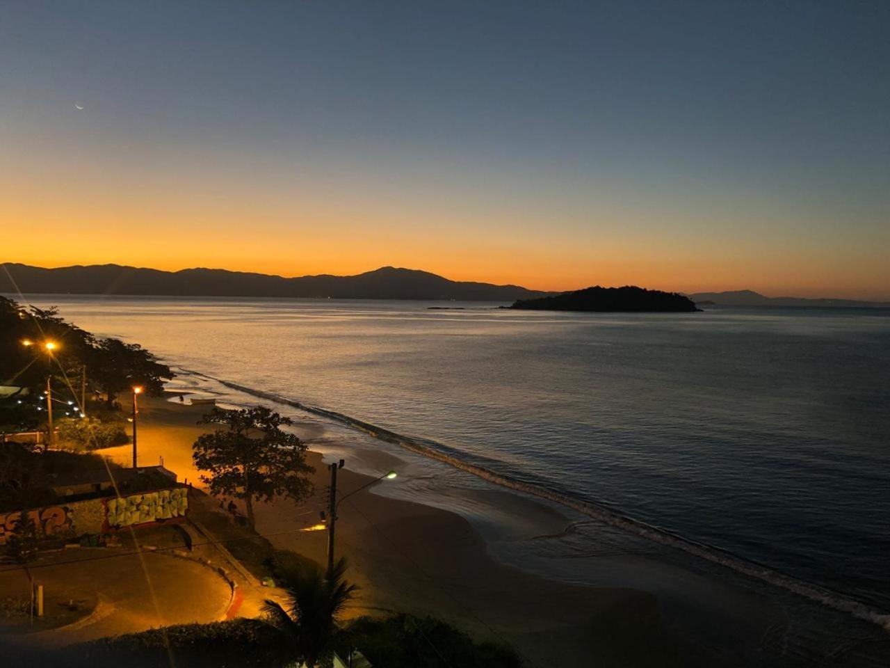 Cobertura Frente Ao Mar Apartman Florianópolis Kültér fotó